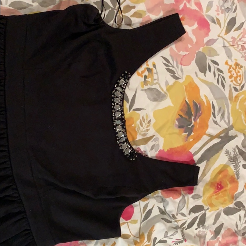 LITTLE BLACK DRESS: Princess collection - Picture 3 of 5